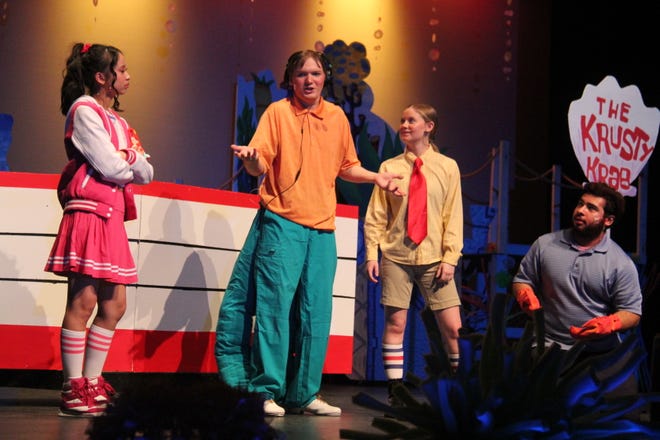 Perry students perform a scene from “The SpongeBob Musical.”